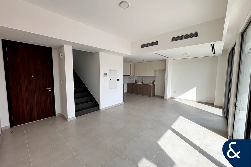 3 Plus Maids | Palma |Park Facing |Single row63947787271810113