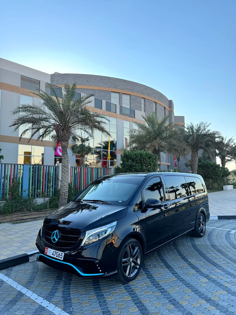 LUXURY GAMING VAN Mercedes V250 Blackstar Custom63699041985795112