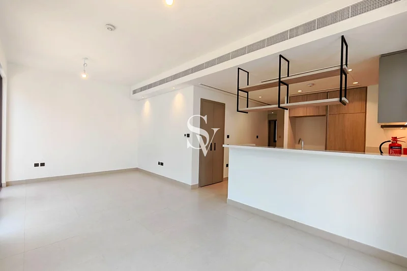 جديد بالكامل | 4 غرف نوم + غرفة خادمة | حديقة أورا63806547595009113