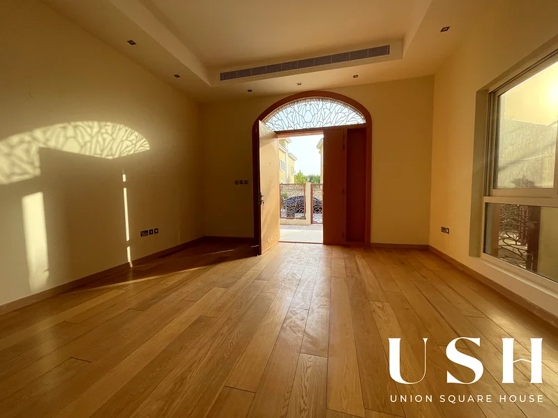 بائع متحمس | فيلا فاخرة فارغة مبنية حسب الطلب | صف واحد63917017243651110