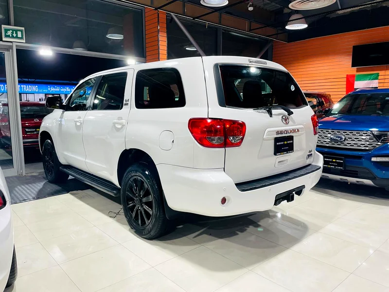 TOYOTA SEQUIOA 2012 MODEL WHITE63612447019905113