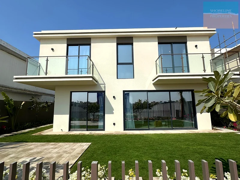 آخر وحدة زاوية على الشاطئ فيلا فالكون 4 غرف نوم63861100864898112