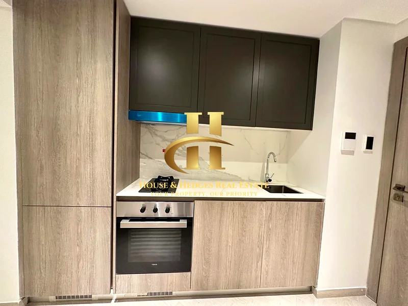 Fully Furnished | With Balcony | Spacious63786327184514111
