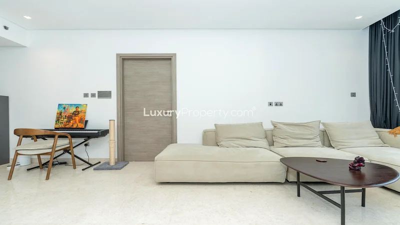 Burj Views I Spacious Layout I Smart Home63790446271363114