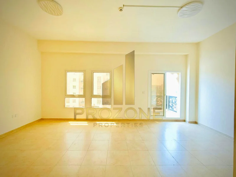 شقة واسعة بغرفة نوم واحدة | مطبخ مغلق | تم صيانتها جيدًا63809088394755110