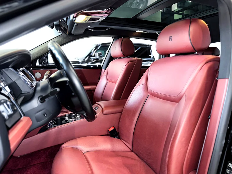 ROLLS-ROYCE GHOST 2015 | 88,000 KM | GCC Specs | Full Service History | Main Dealer Maintained | Imm63612057051395114