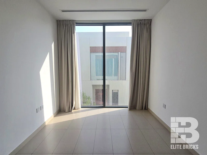 Huge Layout | Middle & Corner Unit Available63735398077442111