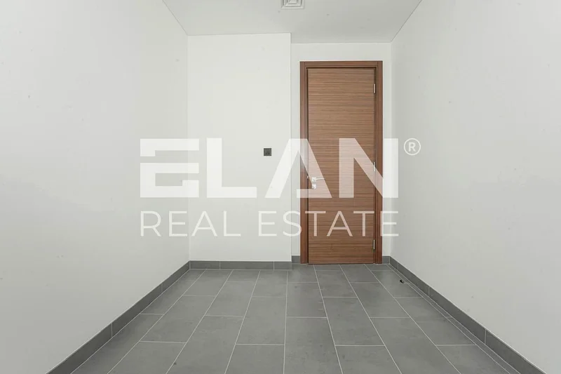 Spacious 1 Bedroom + Study | Ready to Move In The Crest Tower C | Prime Location63758548053251114