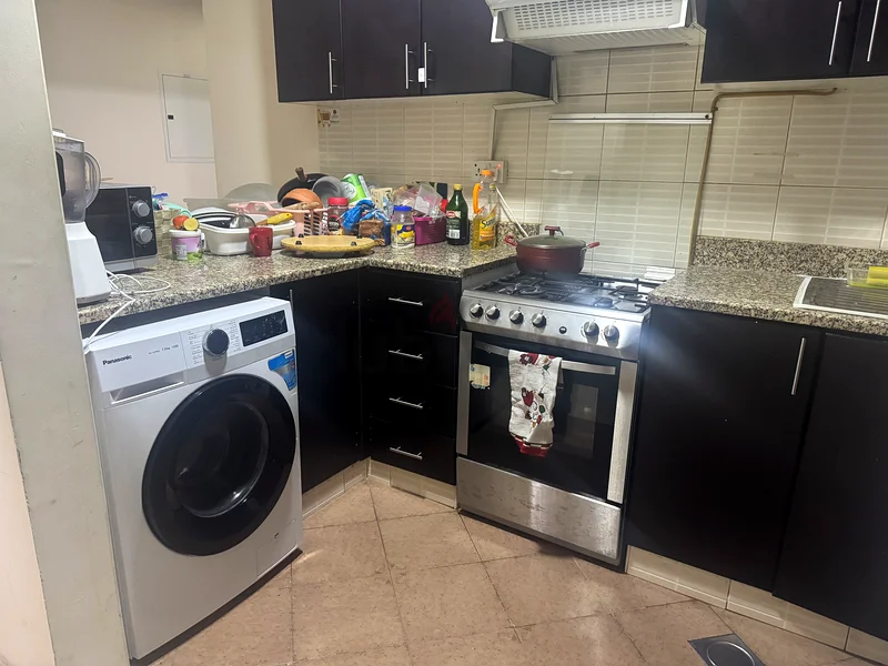 Executive partition for rent for females only63797699220737113