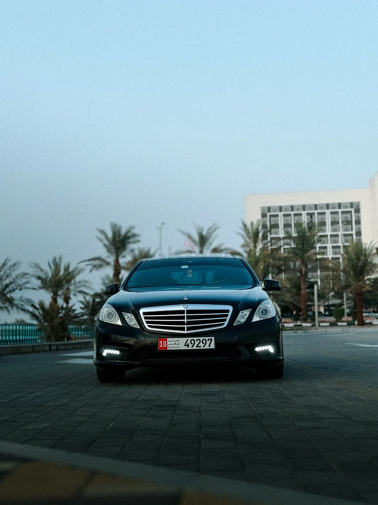 Mercedes Benz E300 for urgent sale63613135139842112