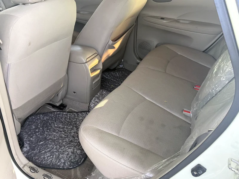 Nissan Tiida 2015 Gcc specs Sv option63613132050945114