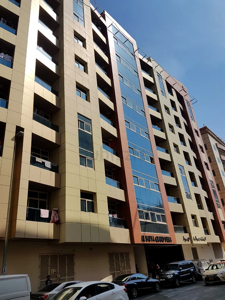 LADIES/ FEMALE BED SPACE AVILABLE NEAR AL RIGGA METRO STATION BEHIND AL GURIOR MALL63795946811267112