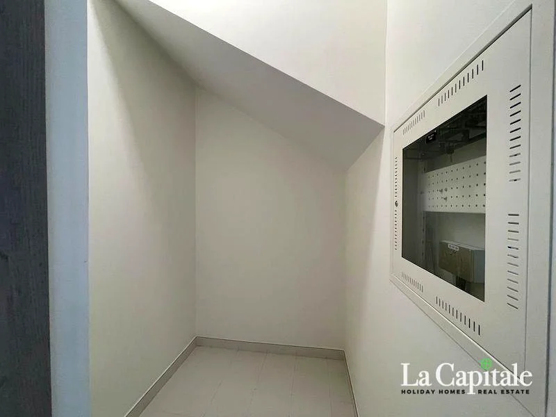 Single Row | Ready to Move | Vastu Compliant63971398146818114