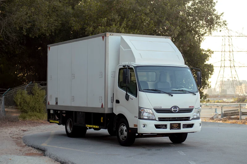 Dry-Box Rear Lift | Diesel | GCC Specs | Ref#H3125963612068519043111