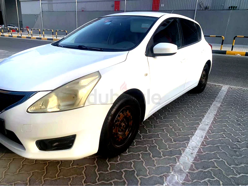 Nissan Tiida 201563613132041473113