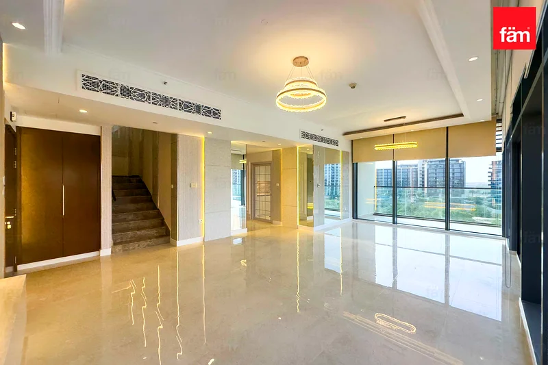 Vacant Duplex | Fully Renovated | Park & Pool View63754222132483112