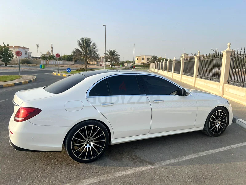 Mercedes E300 GCC Specs63612088760578111
