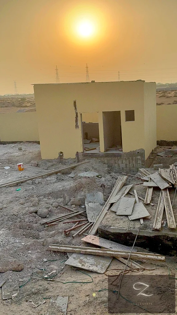 Available fenced land in Sharjah / Al Sajaa Industrial Area,63622638797441113