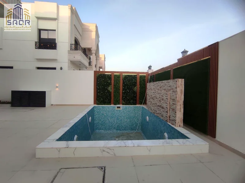 فيلا ببركة سباحة، وبسعر يشمل رسوم التسجيل ورسوم الملكية، على الشارع الرئيسي / في أكثر مناطق عجمان رقيًا، ملكية حرة63911618961923113