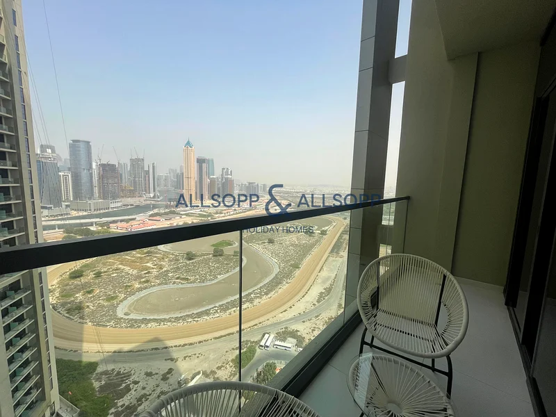 هروب استوديو سكايلين | برج أيكون سيتي ج63836772633602113
