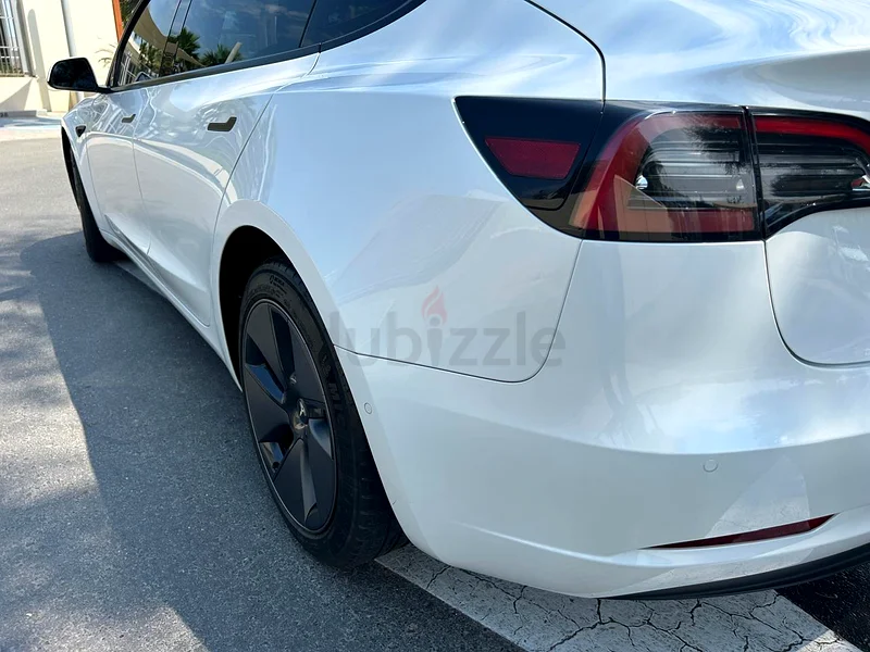 Tesla Model 3 Standard - UNDER WARRANTY63612058851713111