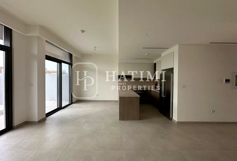 SINGLE ROW | BRAND NEW | GREAT LOCATION63733044203649113