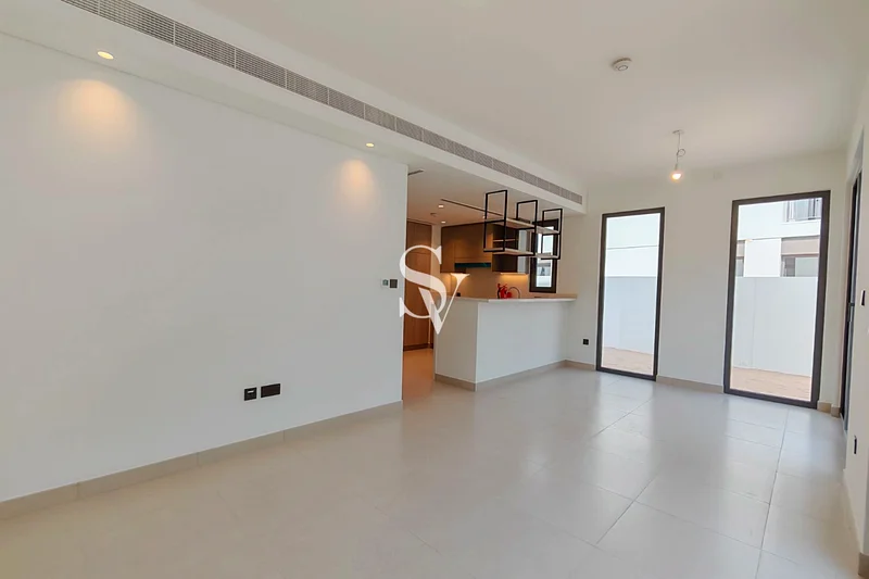 جديد بالكامل | 4 غرف نوم + غرفة خادمة | حديقة أورا63806547595009112