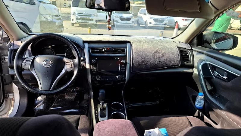 Nissan altima 2013.model63613131939585111