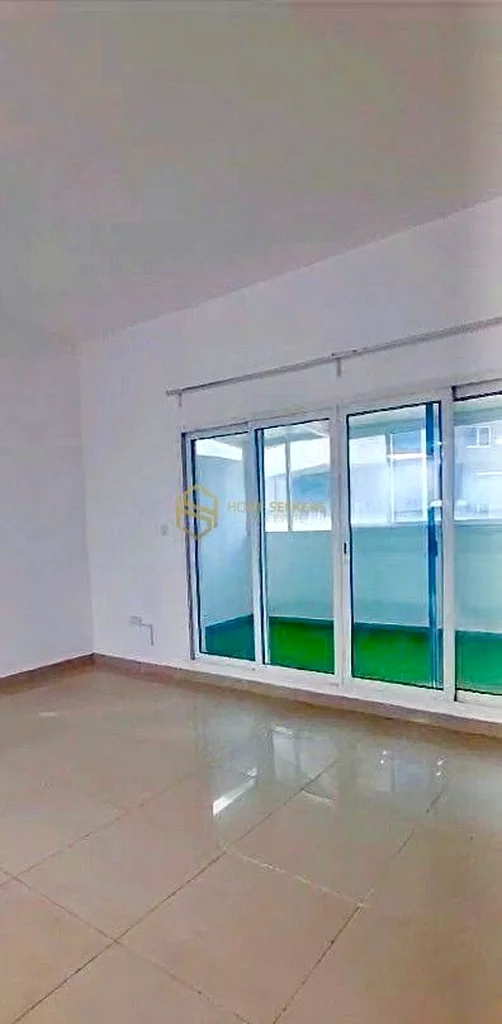 الطابق الأرضي | معيشة أنيقة | مرافق من الدرجة الأولى63840017832321111