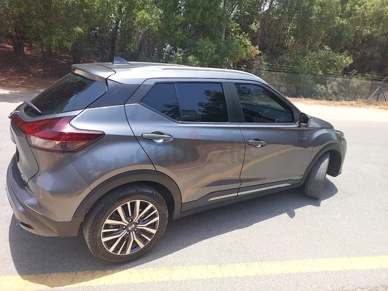 Nissan Kicks 1.6L SL Plus and NIM Brown Leather Seat63612796623363111