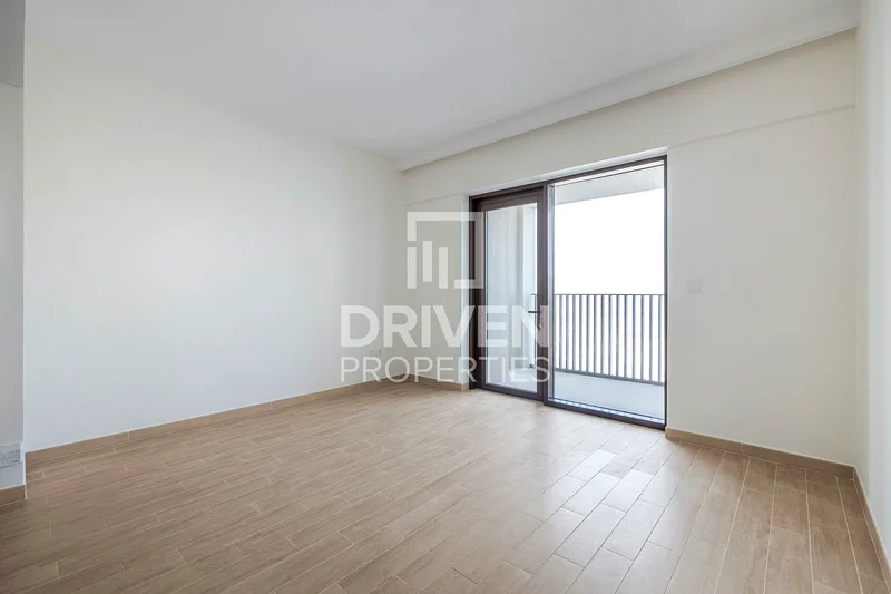Elegant Apt and Full Sea View | Vacant Unit64024295259266114