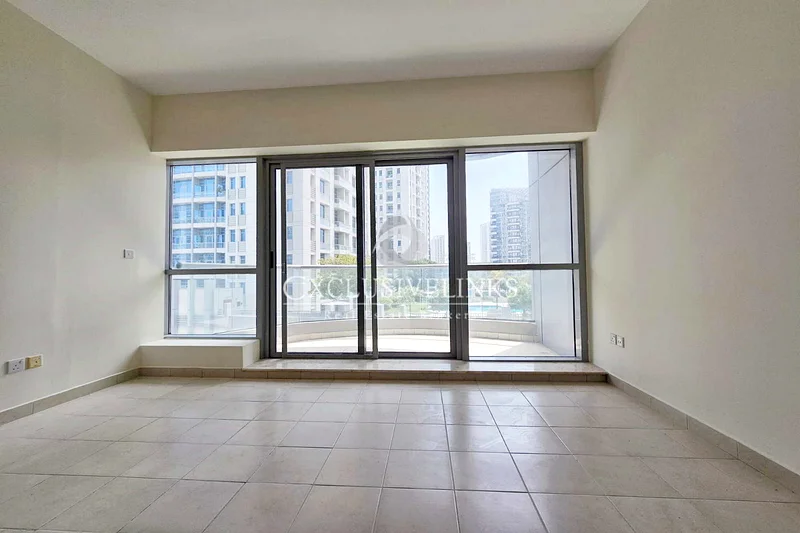 Bright Unit | Pool/Marina View | Unfurnished63774419486338112