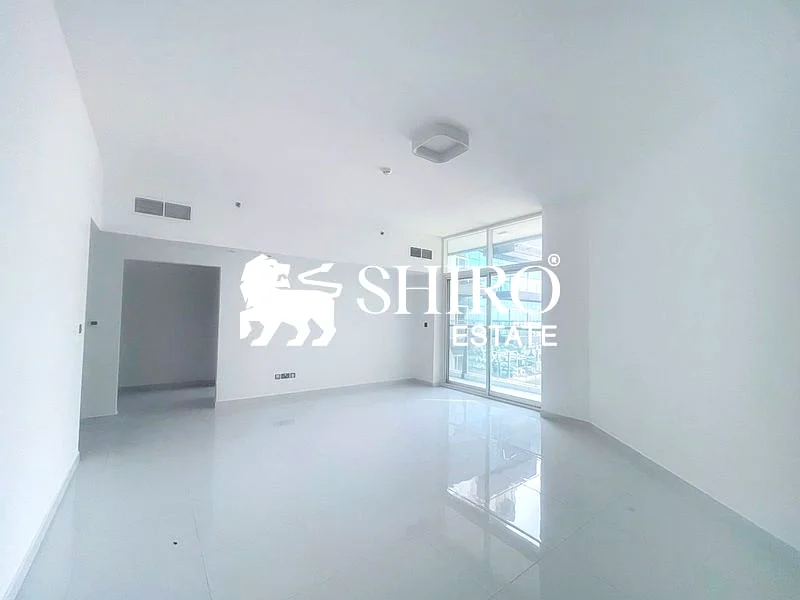 مطبخ مغلق! منطقة معيشة واسعة |63978598042114110