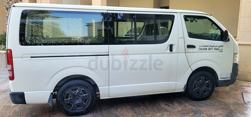 VAN HIACE SALE63612448382723111