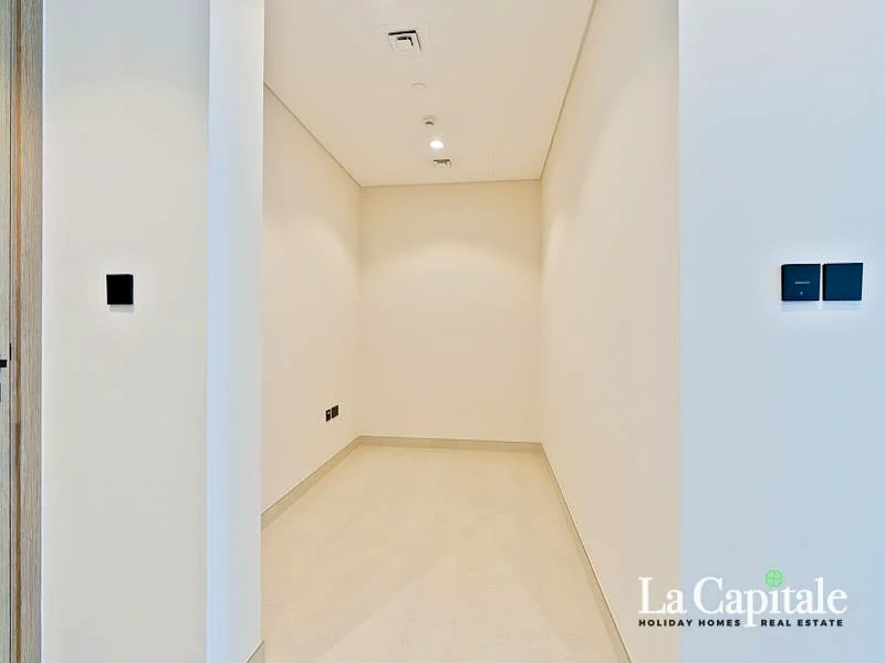 طابق عالي | جاهز للانتقال | إطلالة على ملعب الجولف | جديد بالكامل63738578786433114