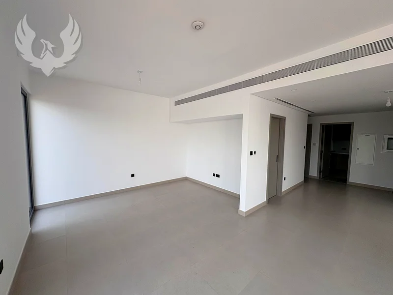 فيلا مذهلة | تخطيط واسع | موقع متميز63806547602307111