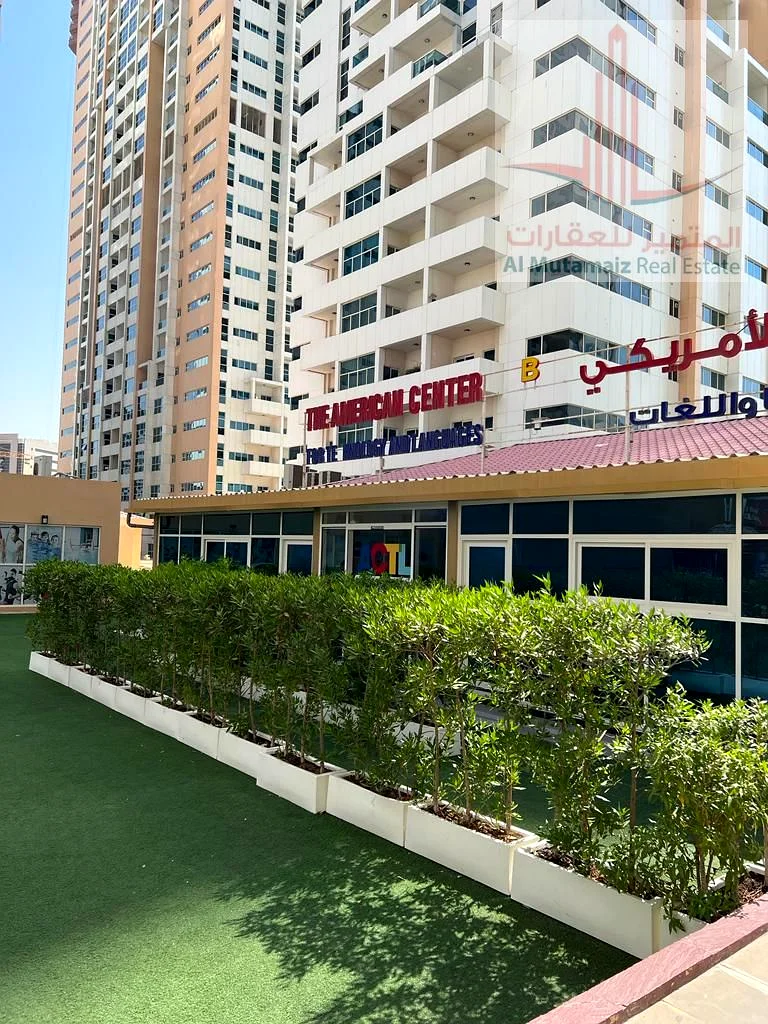 A room and a hall for sale, a large area of ​​1200 square feet, divided into two rooms, ultra super luxurious finishing63889148841731111
