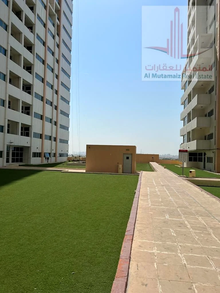 A room and a hall for sale, a large area of ​​1200 square feet, divided into two rooms, ultra super luxurious finishing63889148841731113