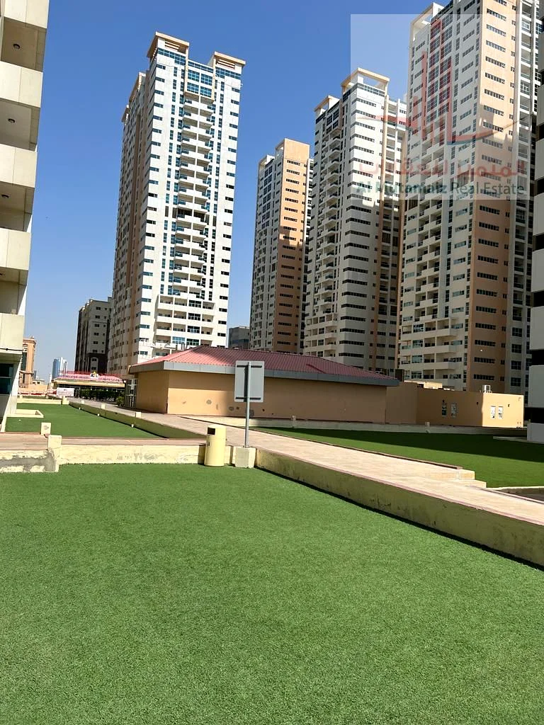 A room and a hall for sale, a large area of ​​1200 square feet, divided into two rooms, ultra super luxurious finishing63889148841731112