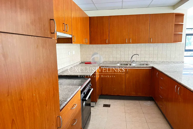 Vacant | Unfurnished | Low Floor63726658219393112