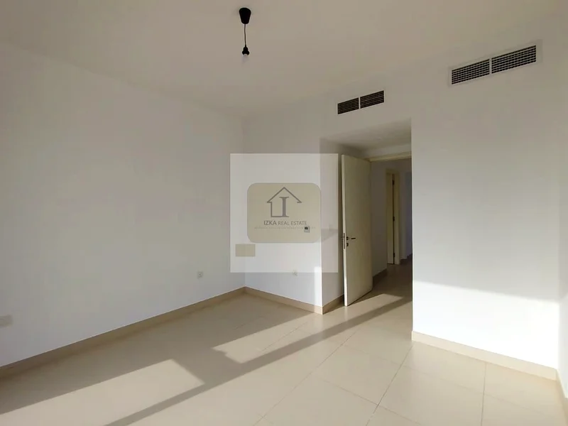 SINGLE ROW || CLOSE TO POOL,PARK || READY TO MOVE63760919292546114