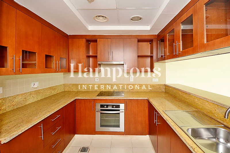 Unfurnished | Bright And Spacious | Prime Location63809187961986114