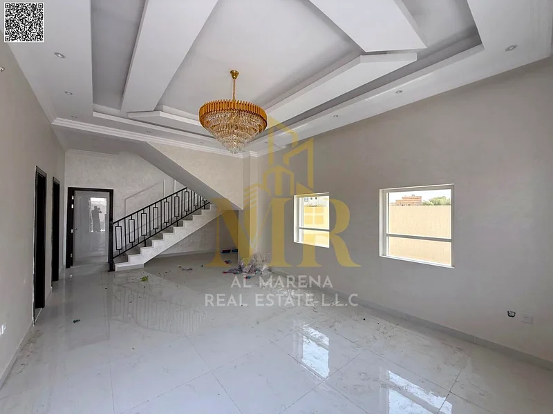 A villa directly from the owner, with personal finishing, on a main street, close to all services. Freehold for all nationalities and without a down p63907144213378114