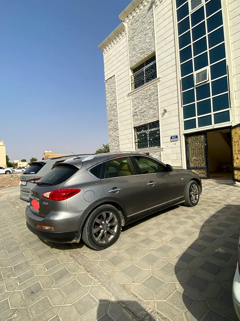 Infinity Ex 35 M. 2008 with Mulkiah insurance 9 months63613464583426111