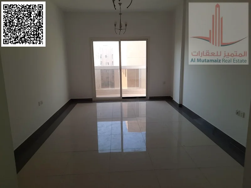 للبيع. مبنى عمره سنة واحدة في منطقة حيوية63885247943810110