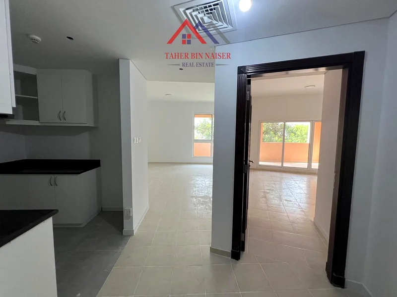 12 CHEQUES CLOSE KITCHEN  MAINTENANCE FREE63729679490435110