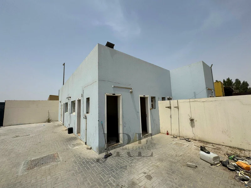Warehouse for Rent in Al Sajaa, Sharjah63622638774017112