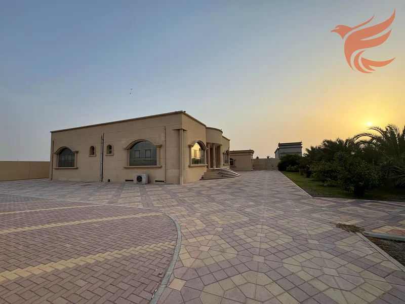 فيلا واسعة مكونة من 5 غرف نوم للإيجار في الرفعة63813537912449113