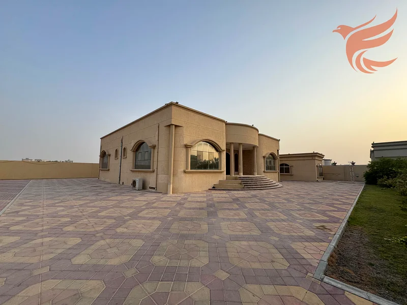 فيلا واسعة مكونة من 5 غرف نوم للإيجار في الرفعة63813537912449111