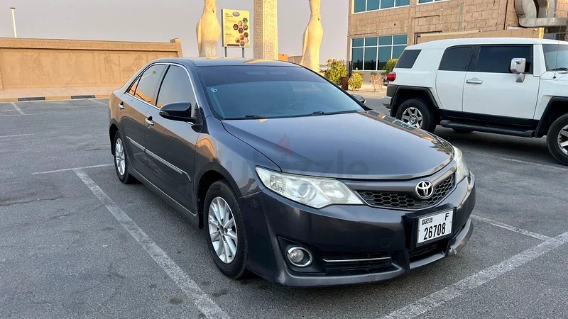 Toyota Camry SE GCC full option without  sunroof63612450005763112